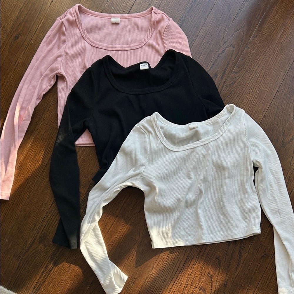 Bundle of SHEIN Light Pink Ribbed Long Sleeve Crop Tops